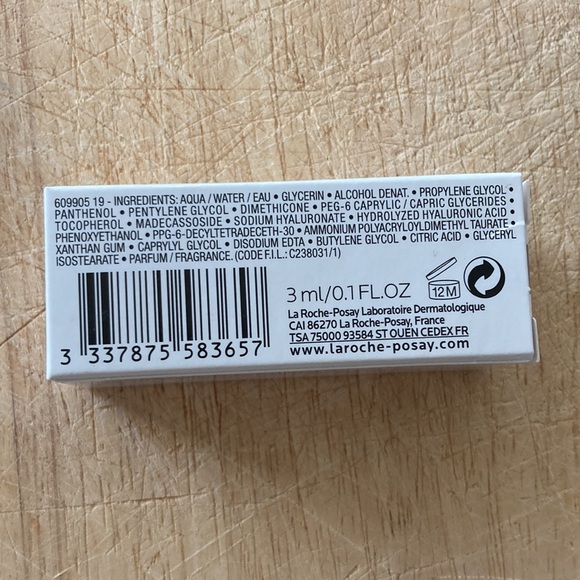 La Roche-Posay | Hyalu B5 | Pure Hyaluronic Acid Hydrating Face Serum | Mini - Picture 4 of 5